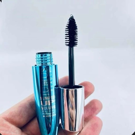 ریمل حجم دهنده و بلند کننده ژولیوس بیوتی