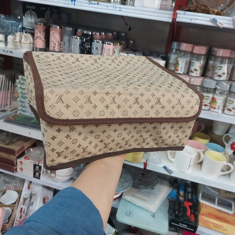 باکس 12خانه درب دار ارگانیزر و مقسم پارچه ای نظم دهنده پارچه ای زیپ دار