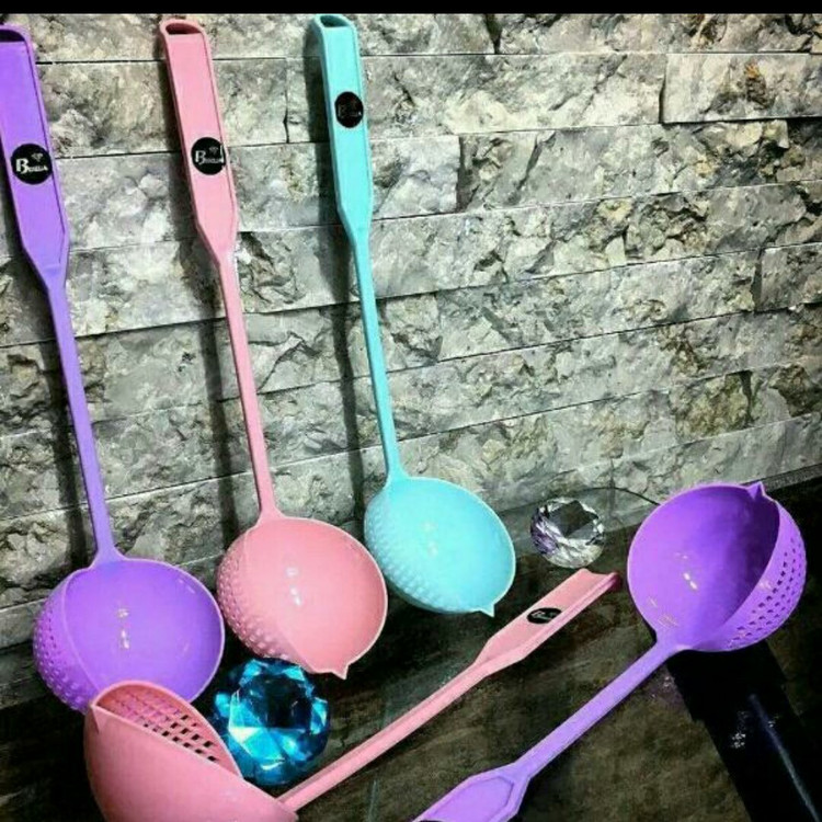 ملاقه آبکش دار بسیار زیبا و کاربردی و ملاقه جدید ابکش دار مناسب برای خیارشور و ترشیجات موجود